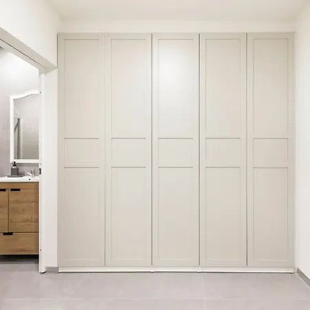 Evolution Luxury Center