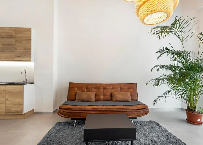 Evolution Luxury Center Apartment