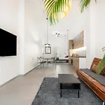 Evolution Luxury Center * لقنت