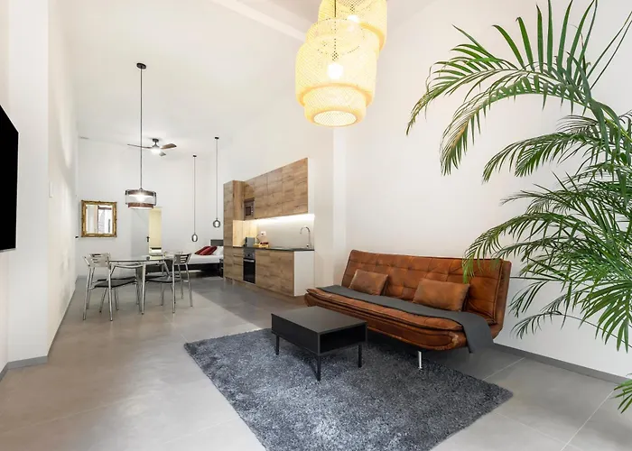 Evolution Luxury Center *